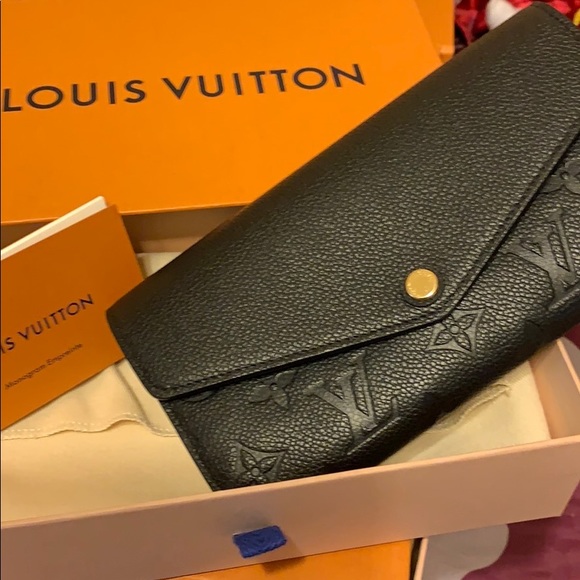 Handbags - Brand new Louis Vuitton Sarah leather wallet